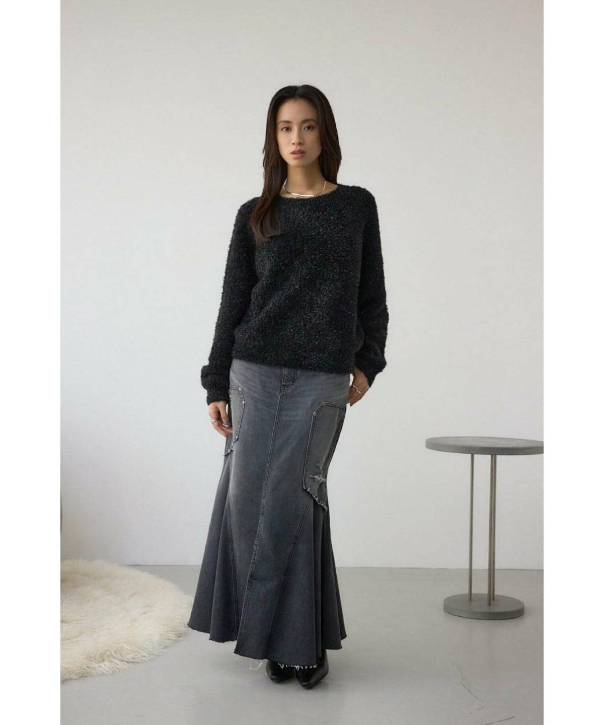 デニムスカートを使った冬コーデ マーメイドスカート ニット