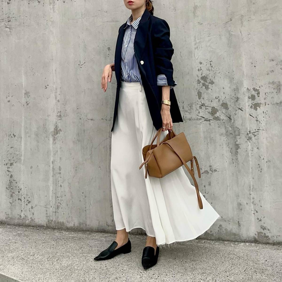 ブルー×白のコントラストが◎