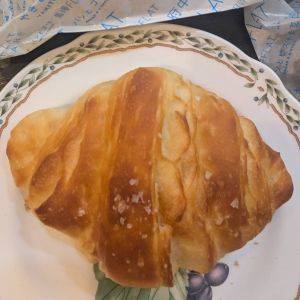 【高田馬場】評判どおりの美味しさ！行列ができるパン屋に行ってみた