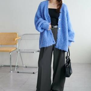 水色カーディガンでおしゃれに若見え♪大人女子向け春コーデ12選