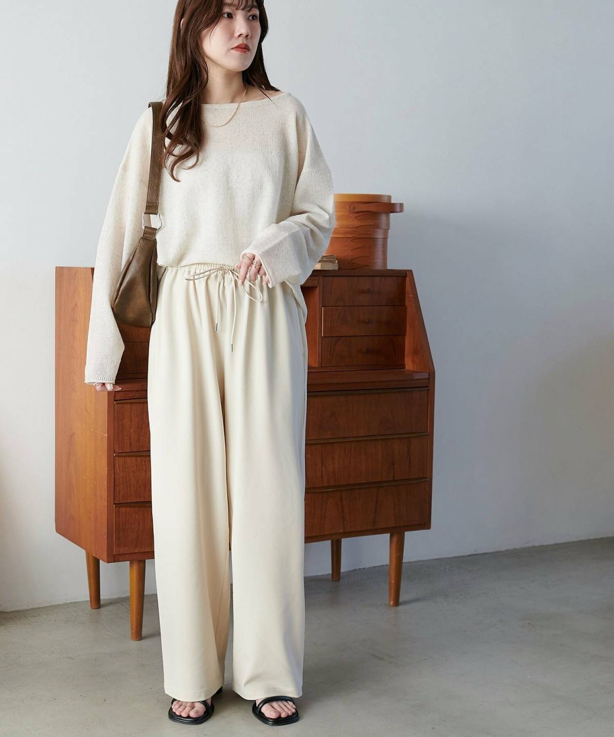 5月の大阪コーデ オールホワイト 白パンツ