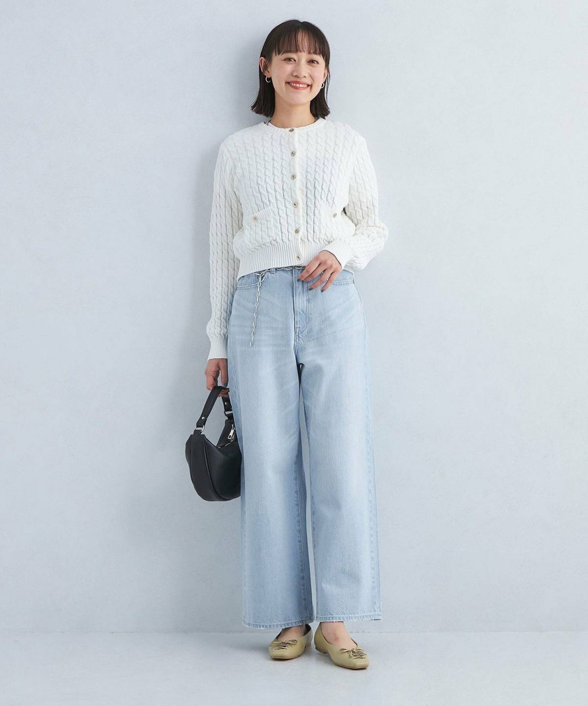 5月の大阪コーデ 白カーディガン デニム