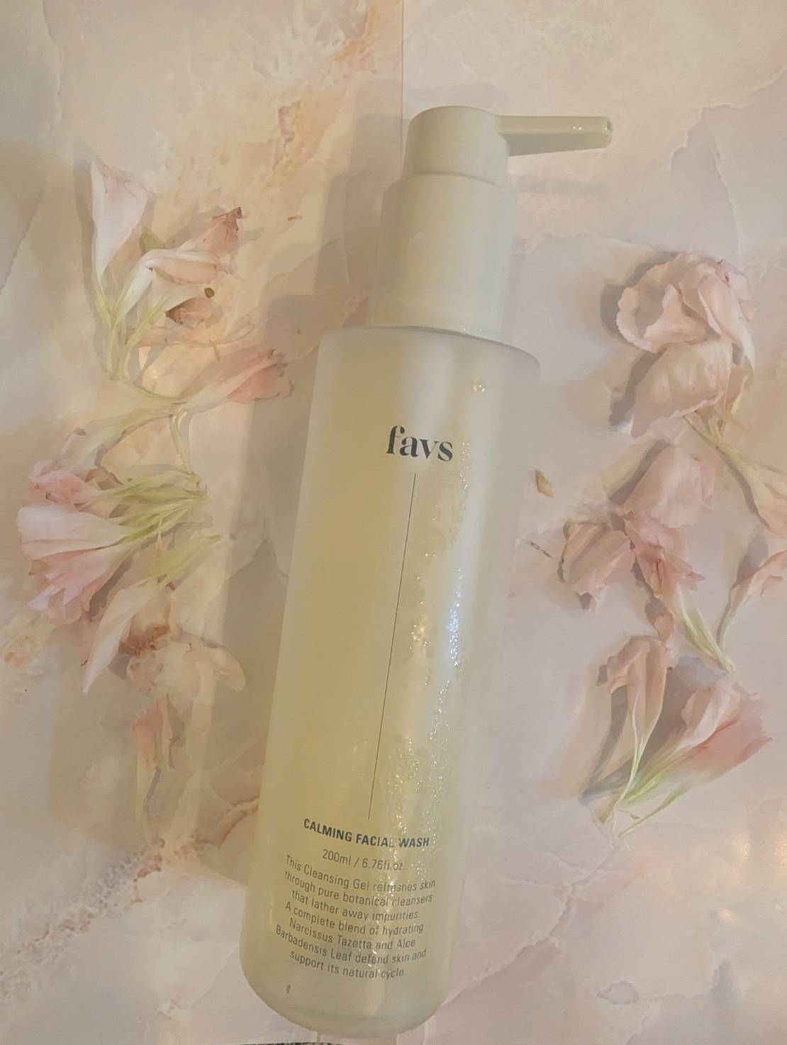 favsのカーミングフェイシャルウォッシュ