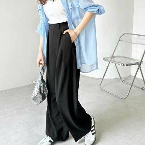 「おばさん感ゼロ」「老け見えとは無縁」春に穿きたいワイドパンツ【2026年3月】