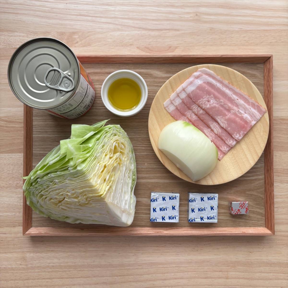 JAグループ公式の「キャベツとベーコンのトマト煮」のレシピ