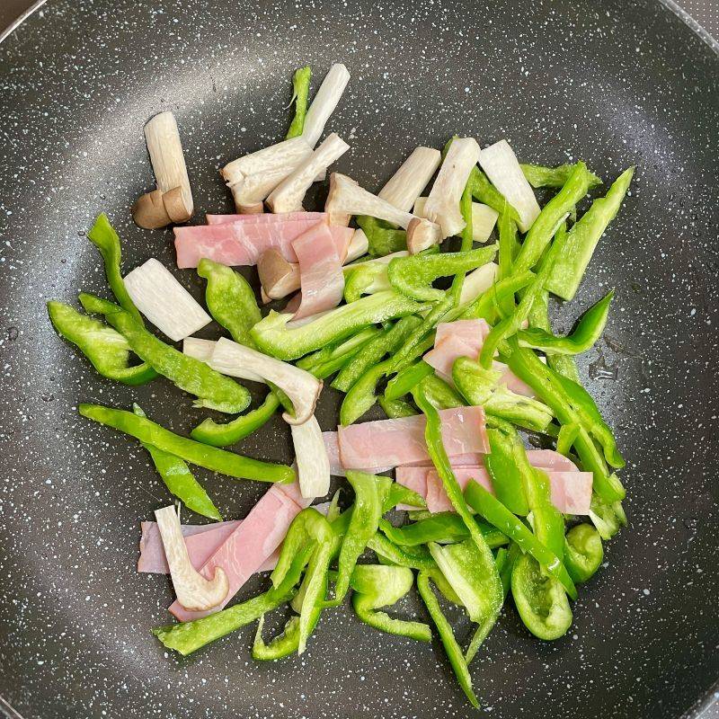 JAグループ公式の「ピーマンエリンギのおかか炒め」のレシピ