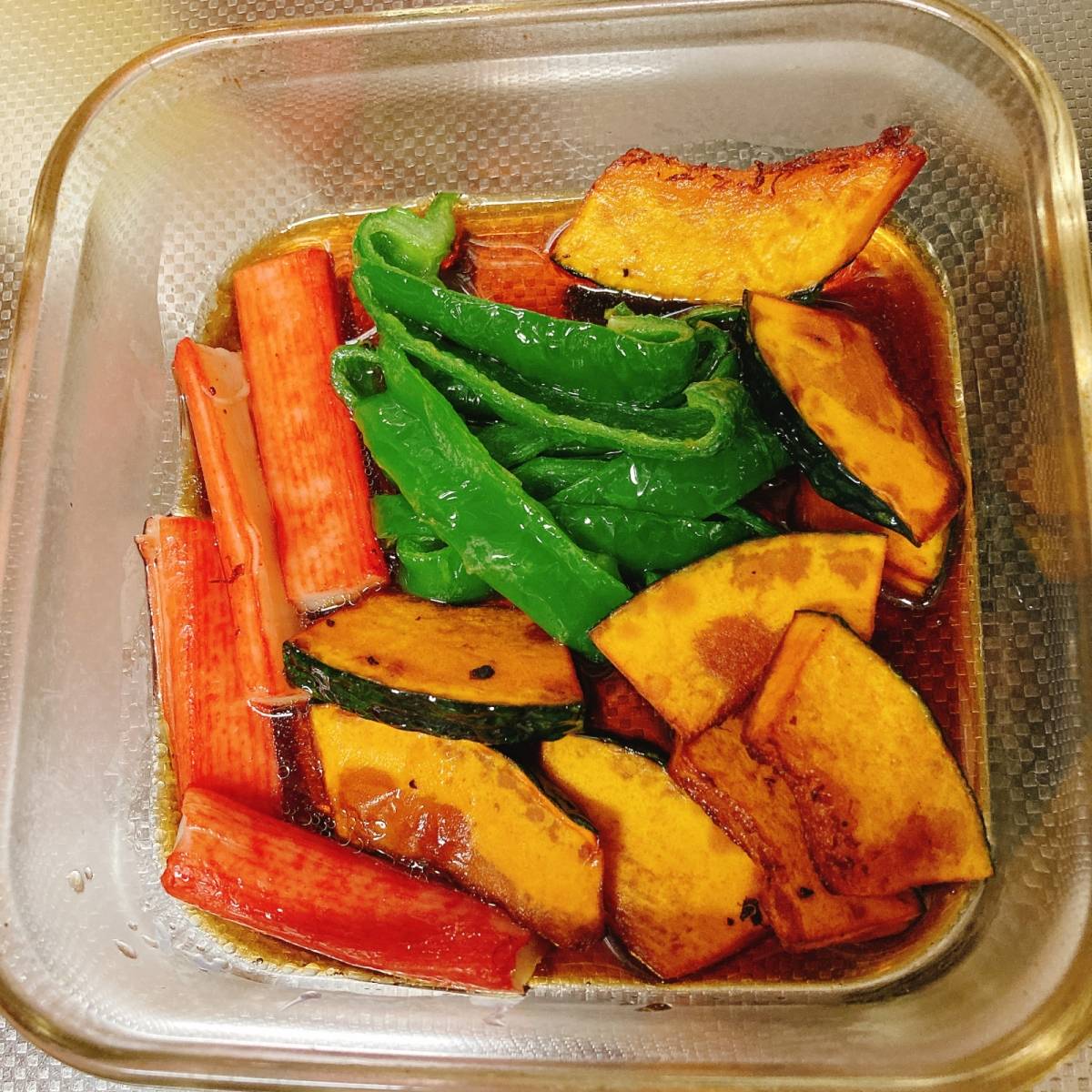 いちまさ公式の「なすとピーマンとカニかまの揚げびたし」のレシピ