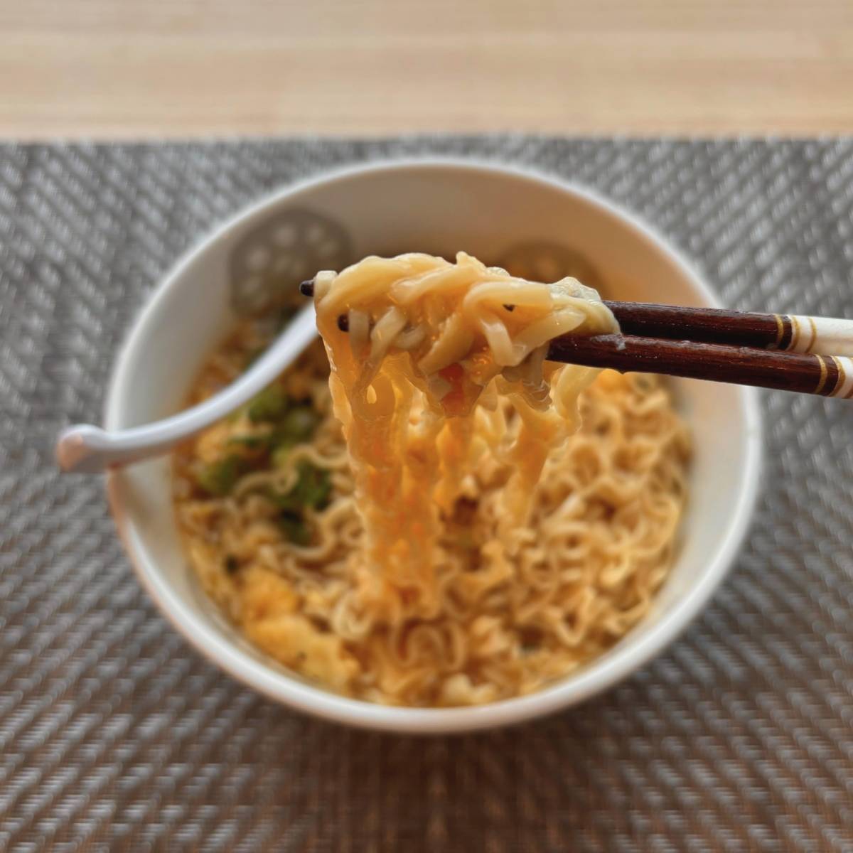 サッポロ一番公式の「すぐできるサンラータンメン」のレシピ