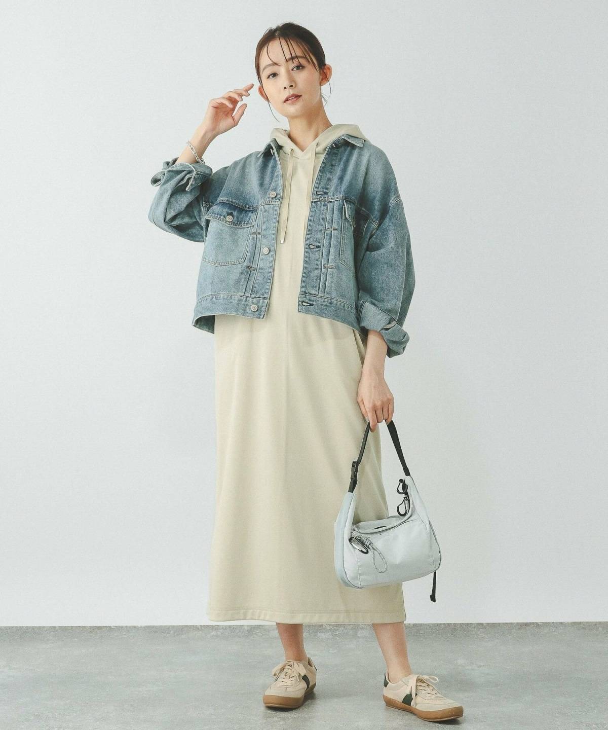 4月の沖縄コーデ パーカーワンピース