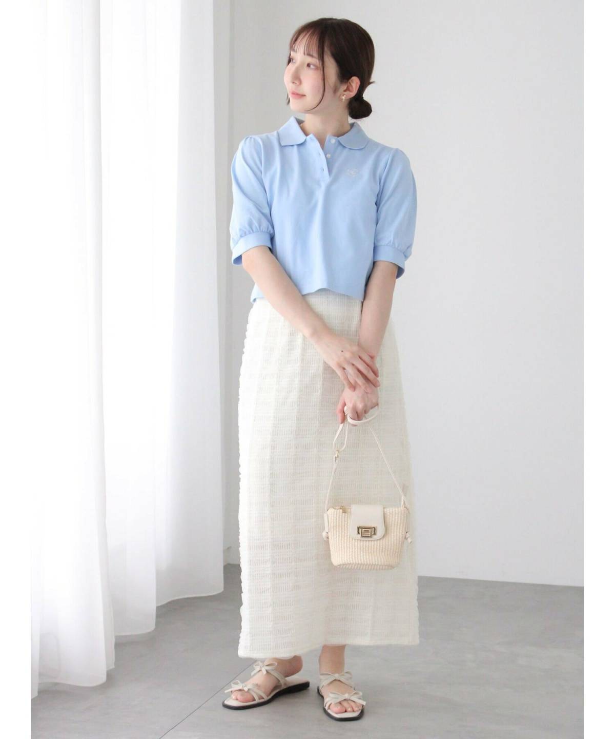 水色のポロシャツコーデ レーススカート