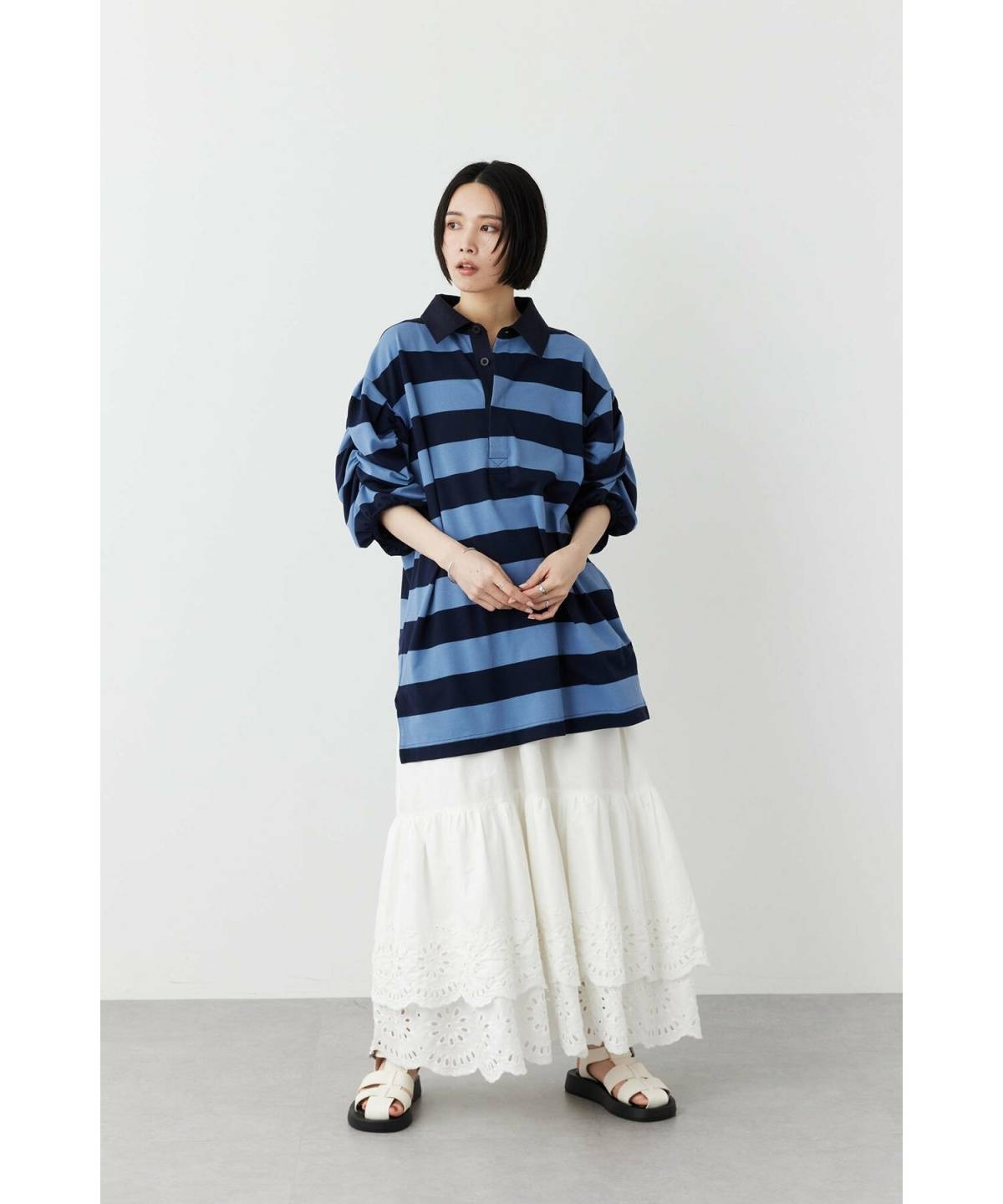 水色のポロシャツコーデ ティアードスカート