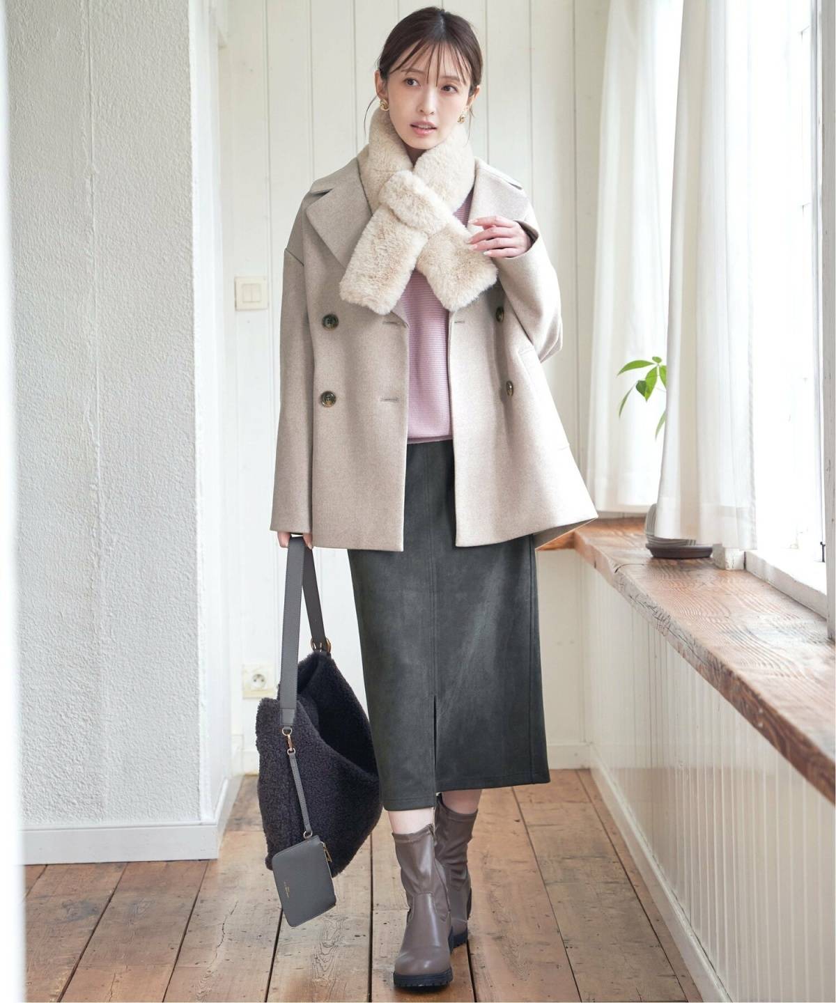 4月の北海道コーデ テーラーコート タイトスカート