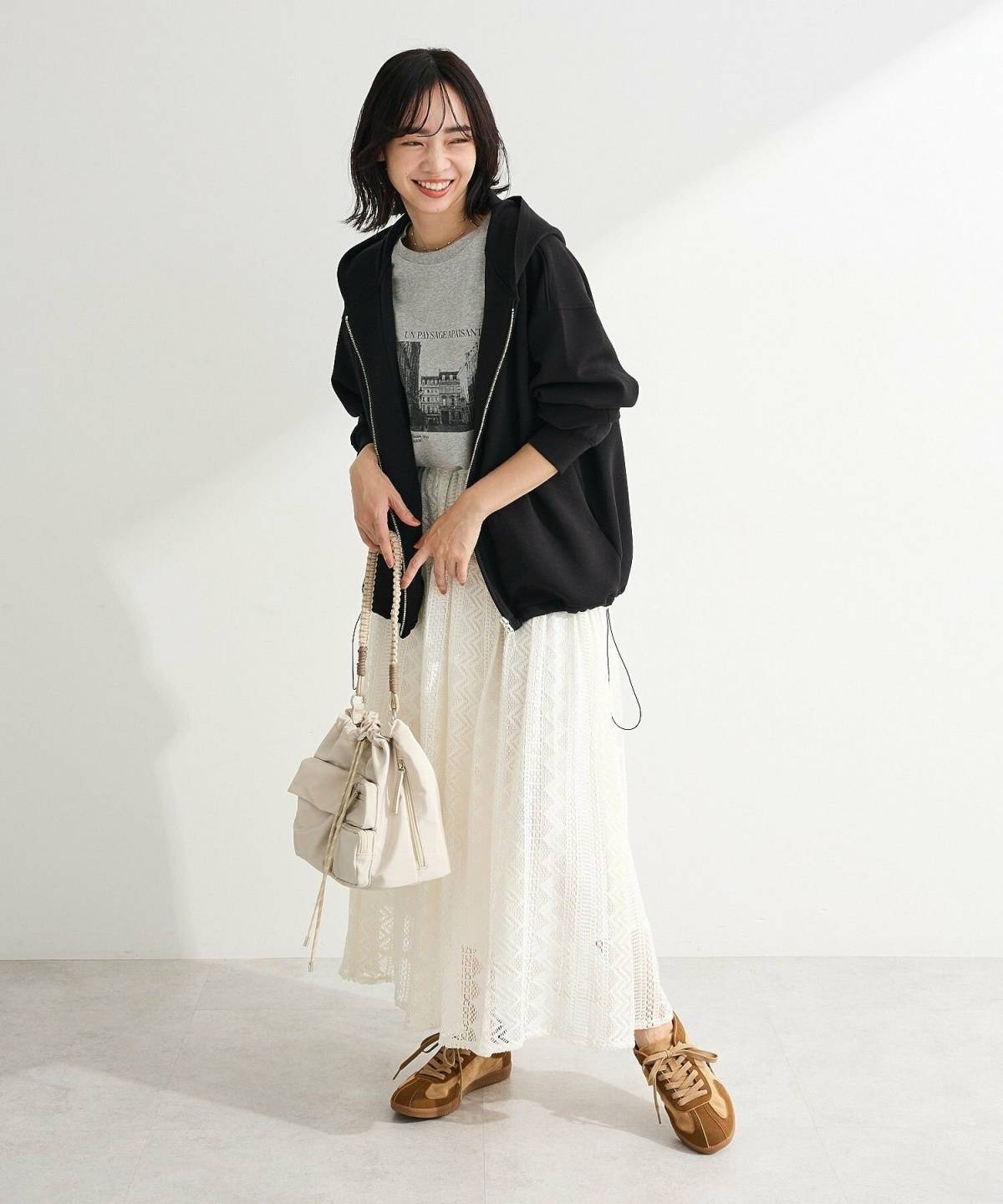 6月の京都コーデ Tシャツ レーススカート マウンテンパーカー