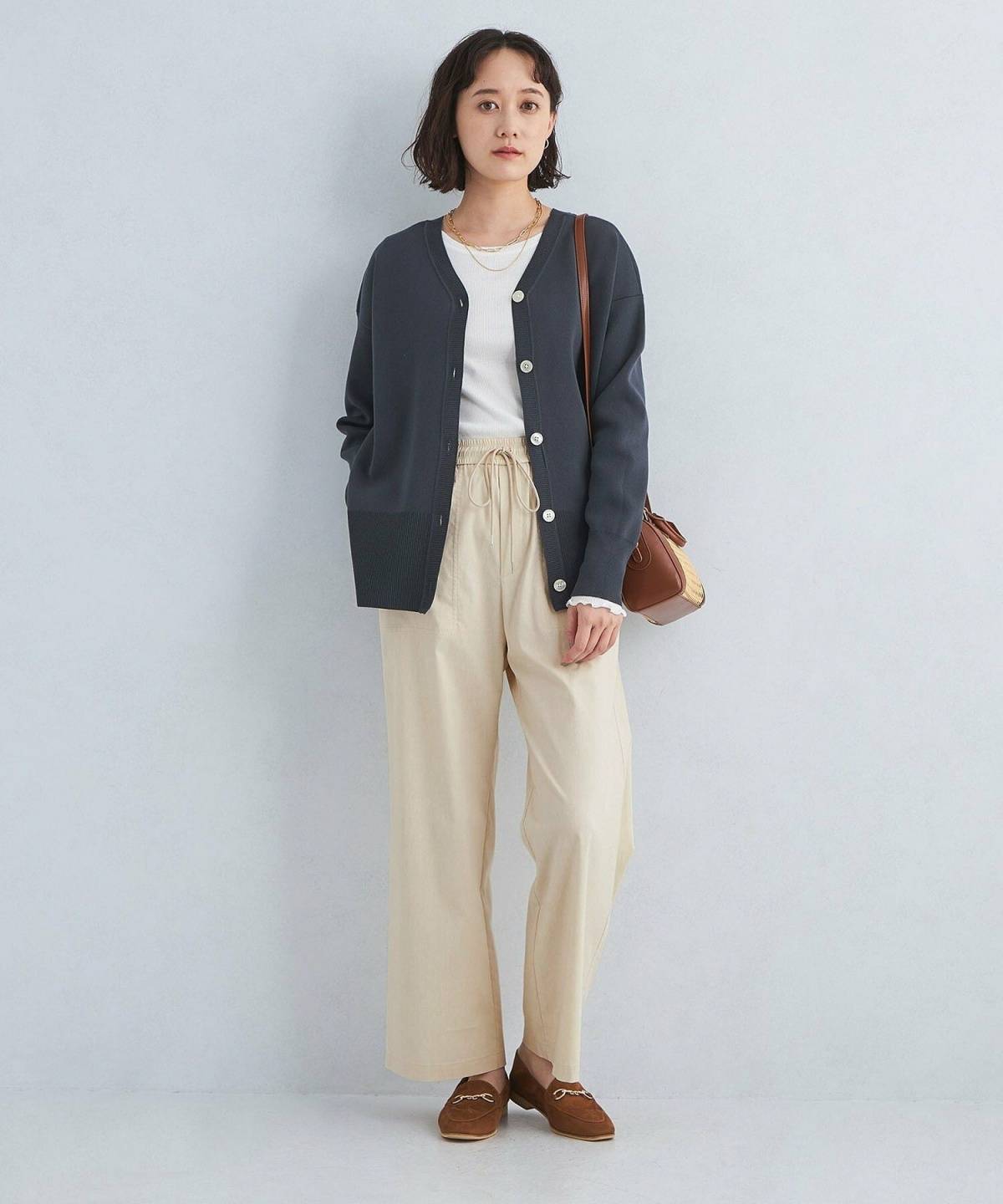 6月の京都コーデ ベイカーパンツ カーディガン