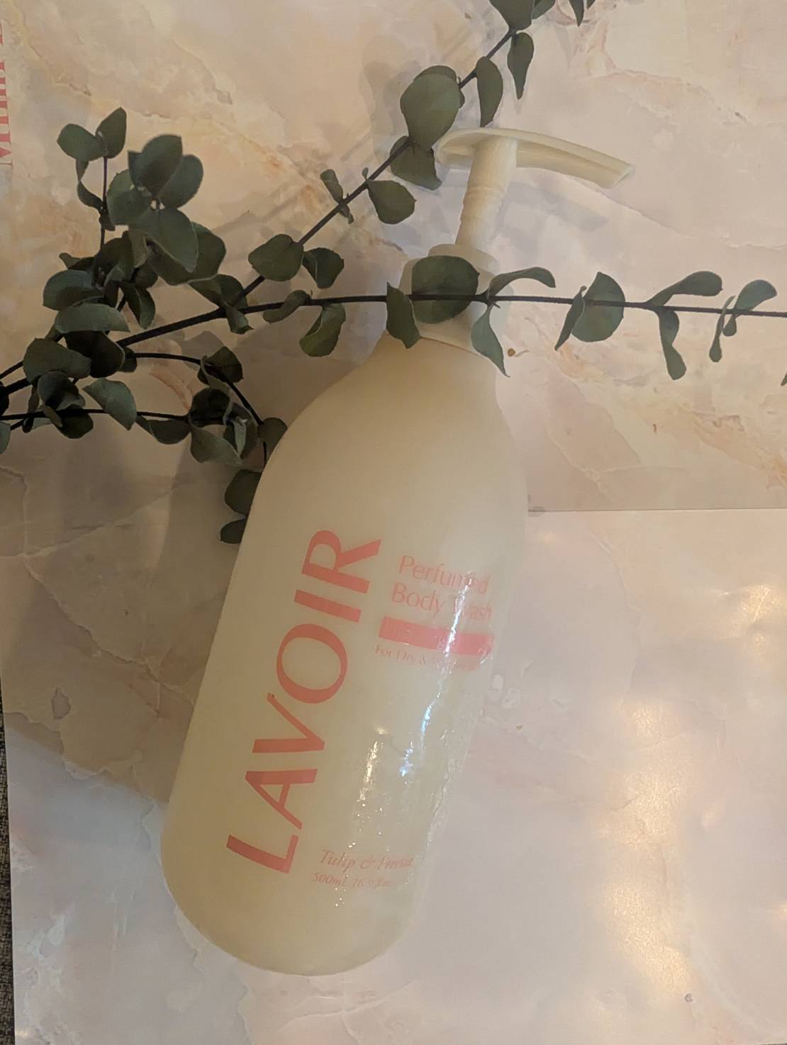 LAVOIR(ラヴア) パフュームボディウォッシュ チューリップ＆フリージア 500ml