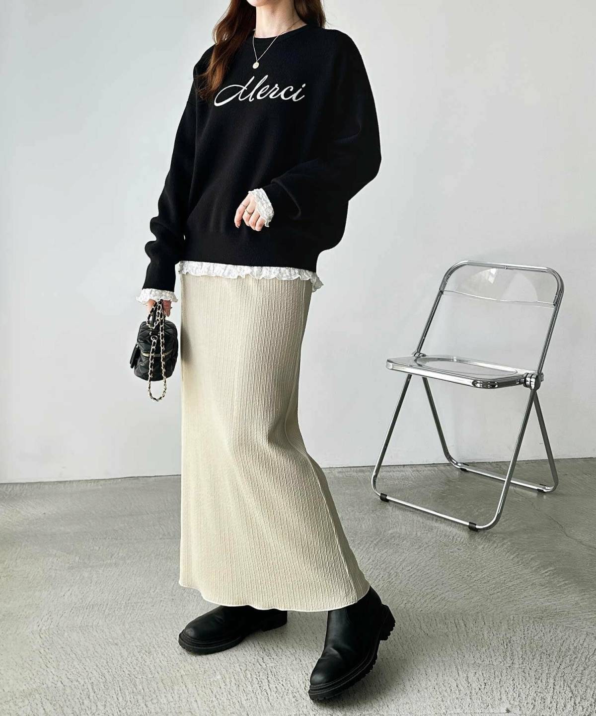 6月北海道コーデ ロゴスウェット タイトスカート