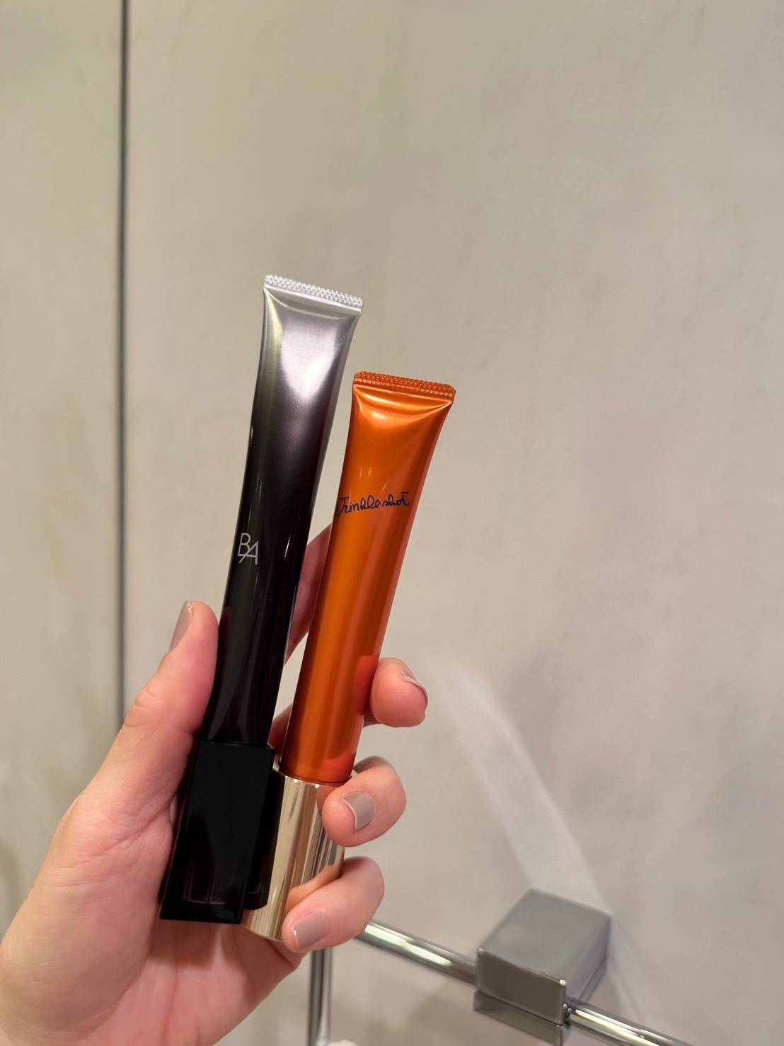 リンクルショット メディカル セラムとB.A アイゾーンクリーム N