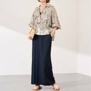 夏っぽさ全開！アロハシャツを使ったおしゃれなレディースコーデ10選