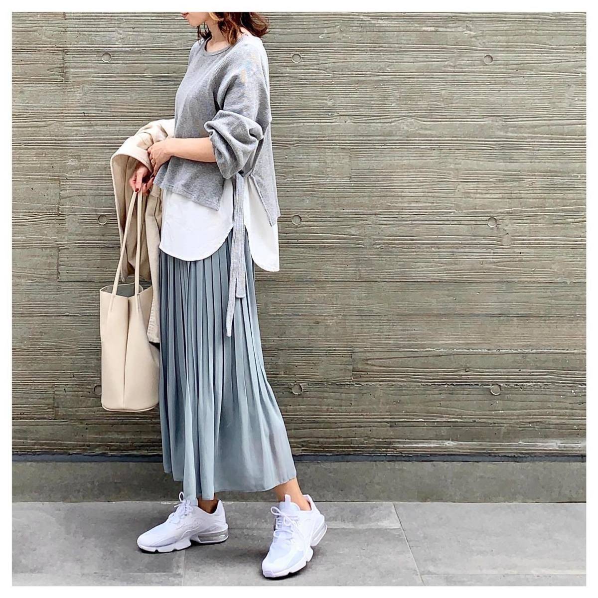 足首を覗かせると◎