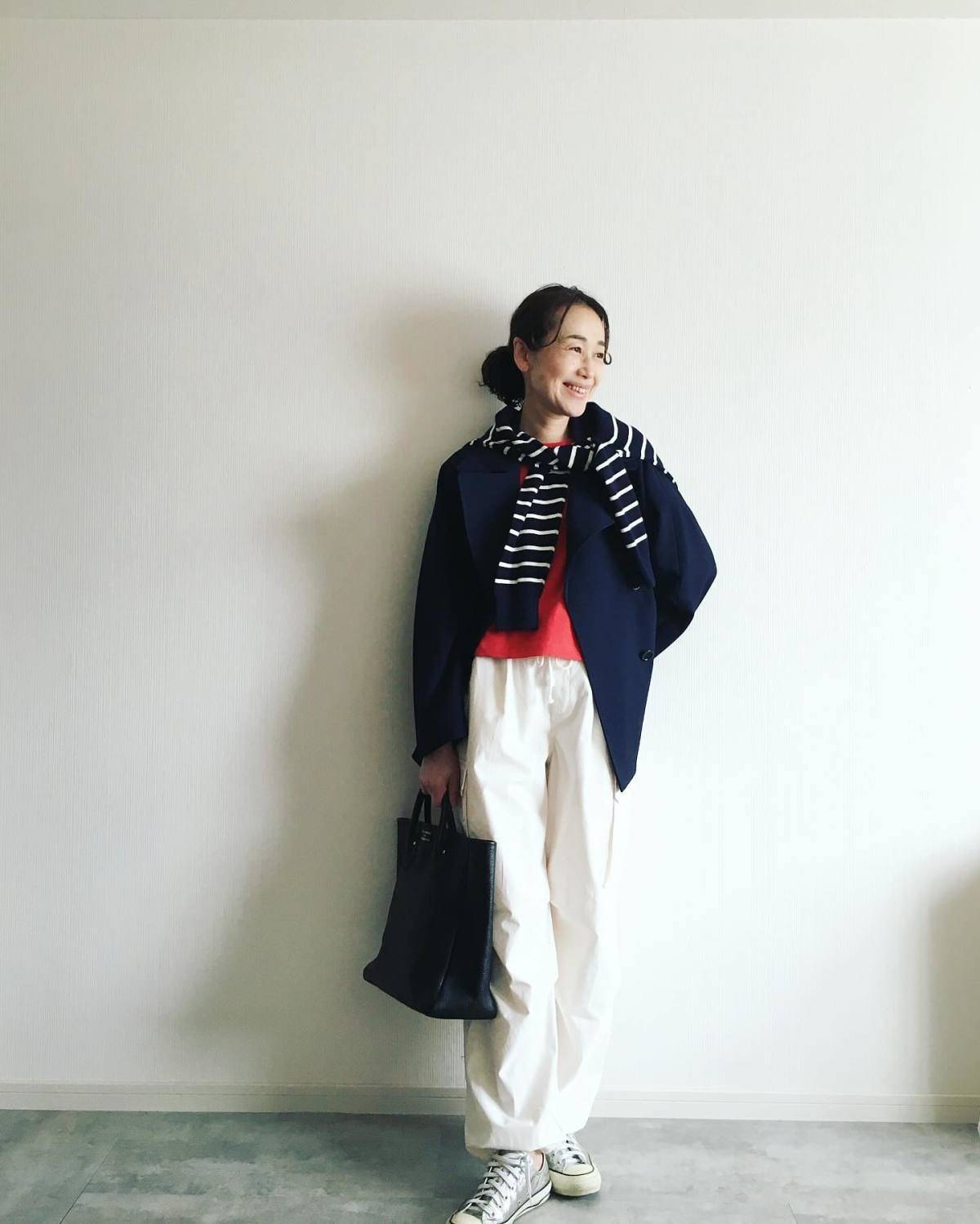 ジャケットの上に巻くとおしゃれ♡