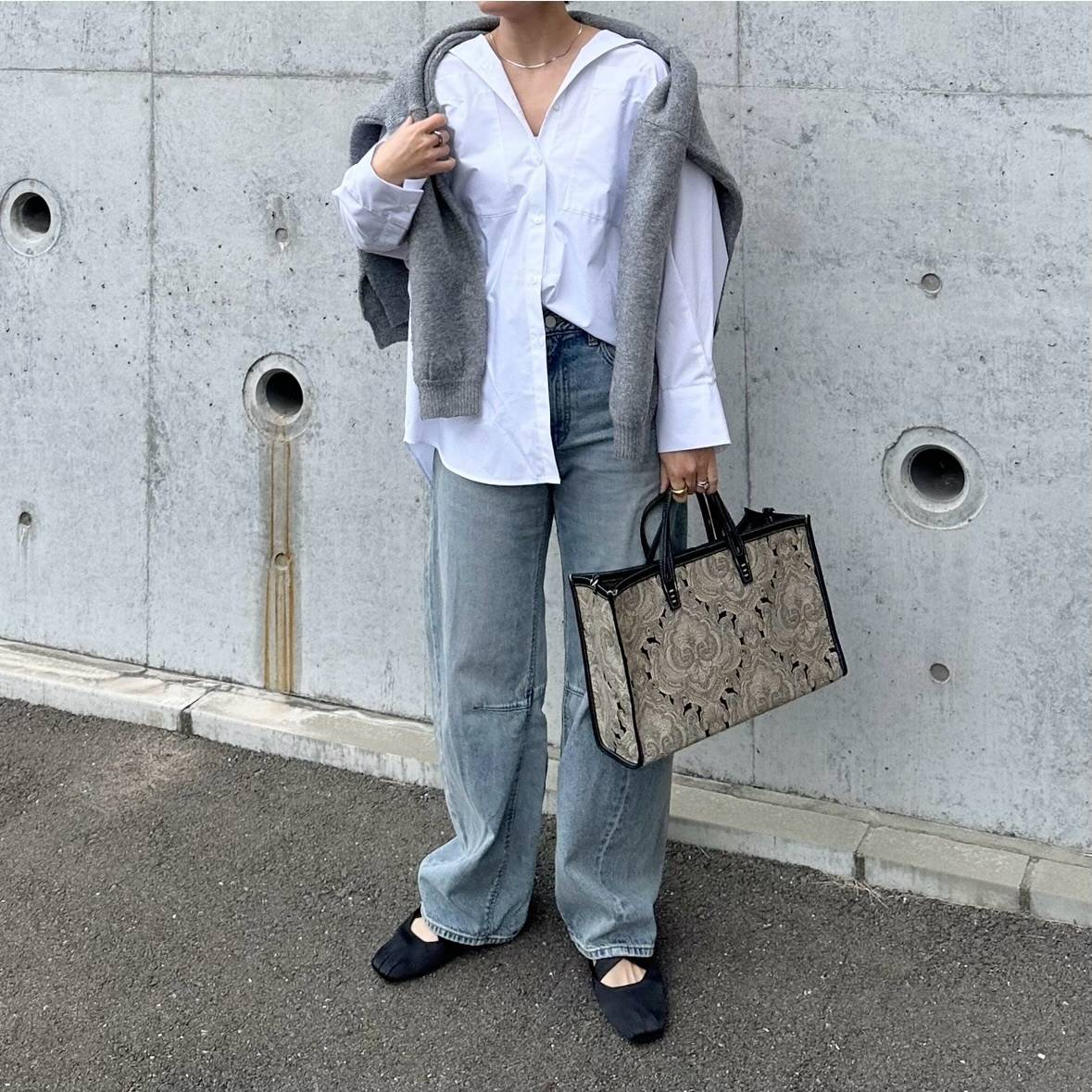 シャツ×カーディガン