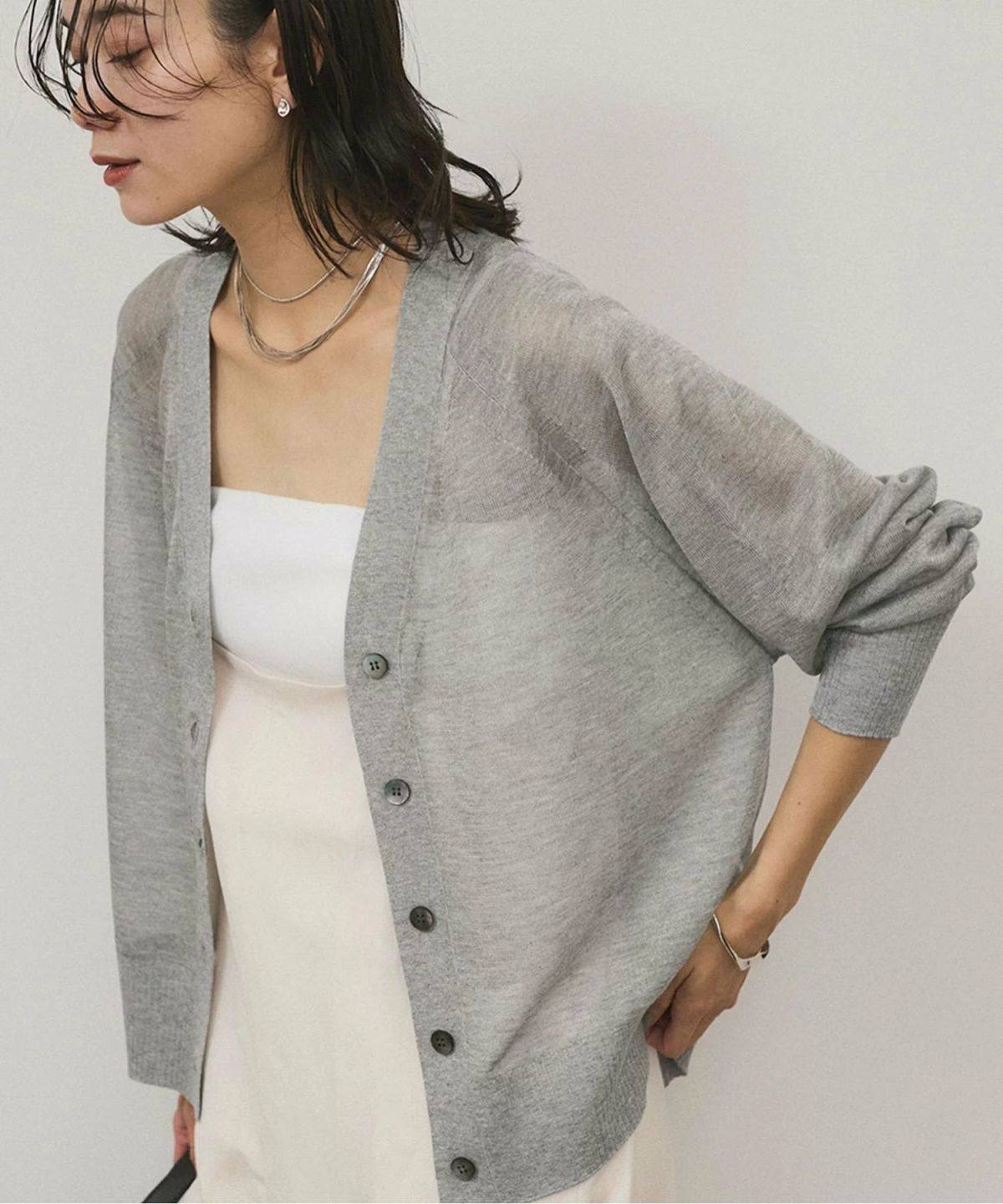 SALON adam et rope' ブライトラメVネックシアーカーディガン / 新色追加