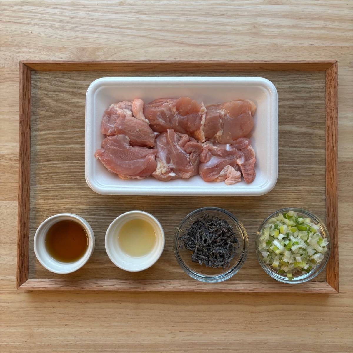 くらこん公式の「塩こんぶの鶏塩レモン」のレシピ