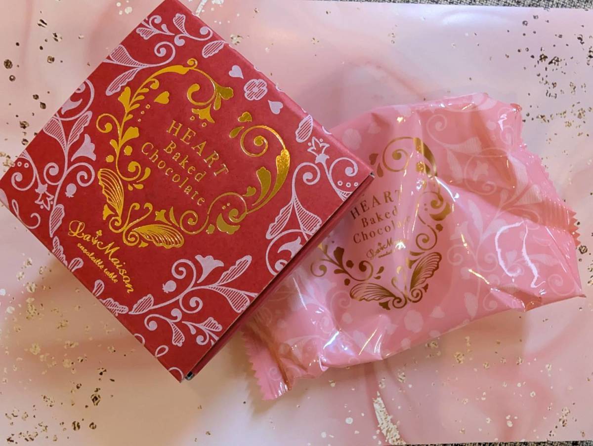 ラ・メゾン・アンソレイユターブルの箱