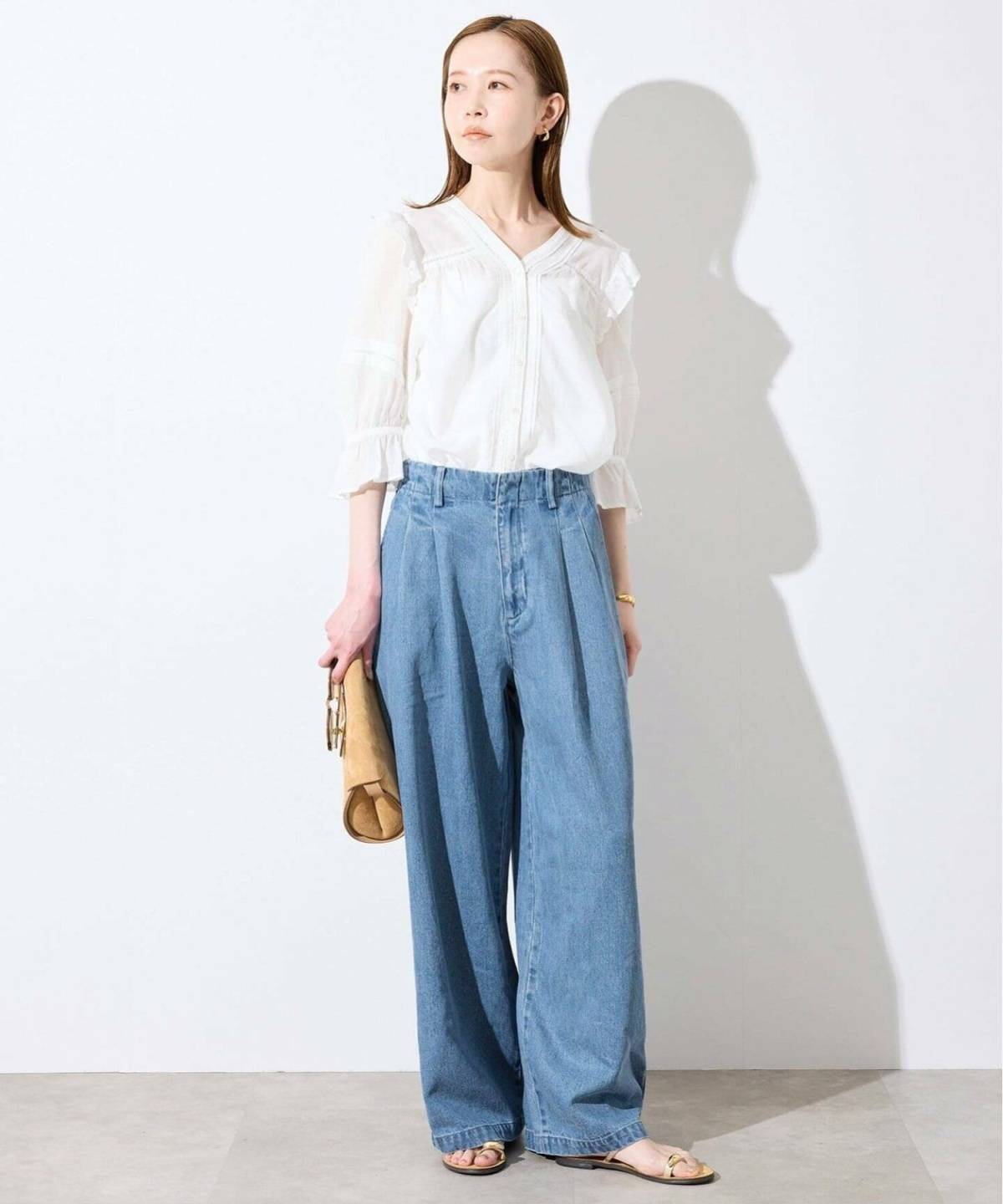 ベージュサンダル夏コーデ