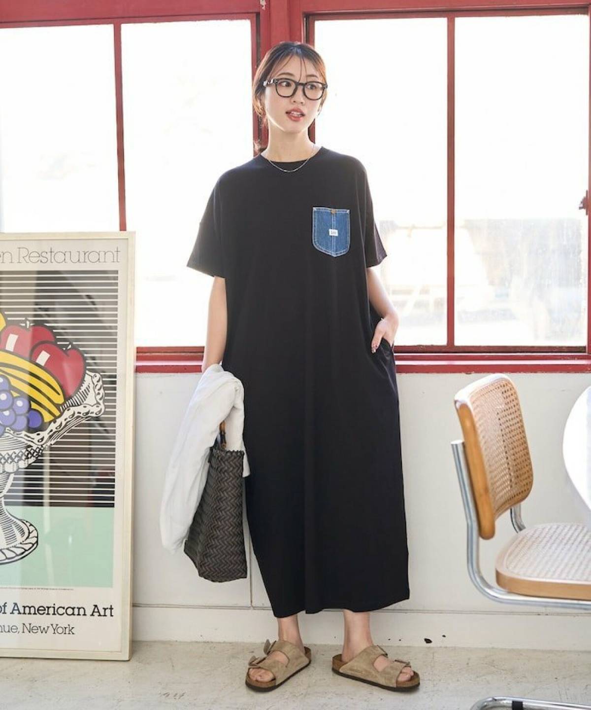 ベージュサンダルの夏コーデ