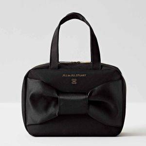 明日発売！【雑誌の付録】お出かけの必需品がまるっと入る！ジルバイコラボ「持ち手つきポーチ」