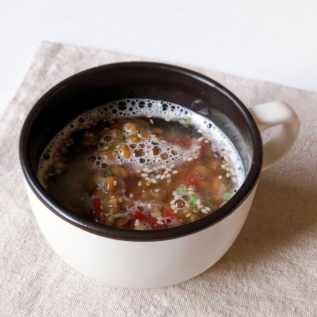 タカノフーズ公式の「なっとう茶漬け」のレシピ