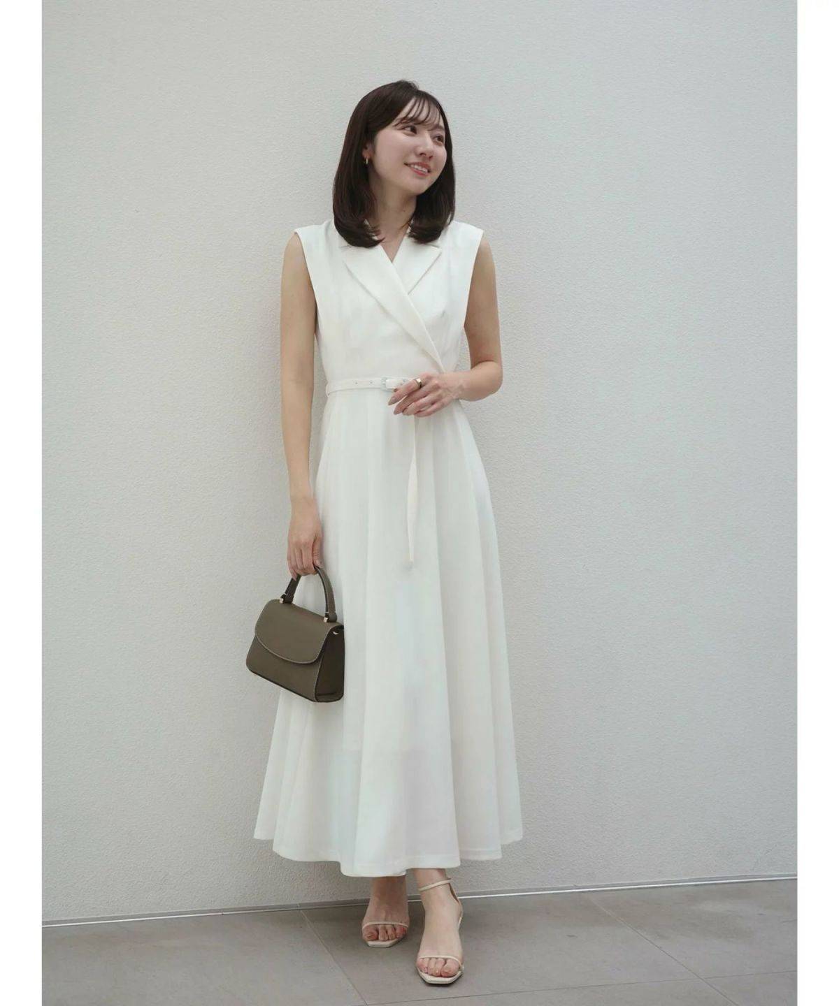 anuans ダブルサテンテーラードフレアワンピース