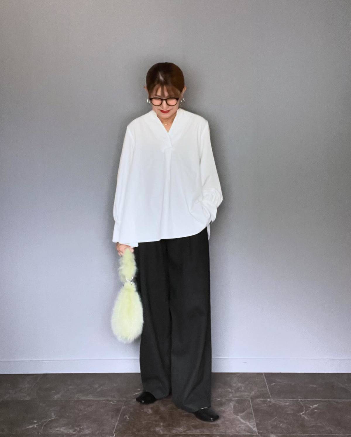 カラー小物をアクセントにする♪