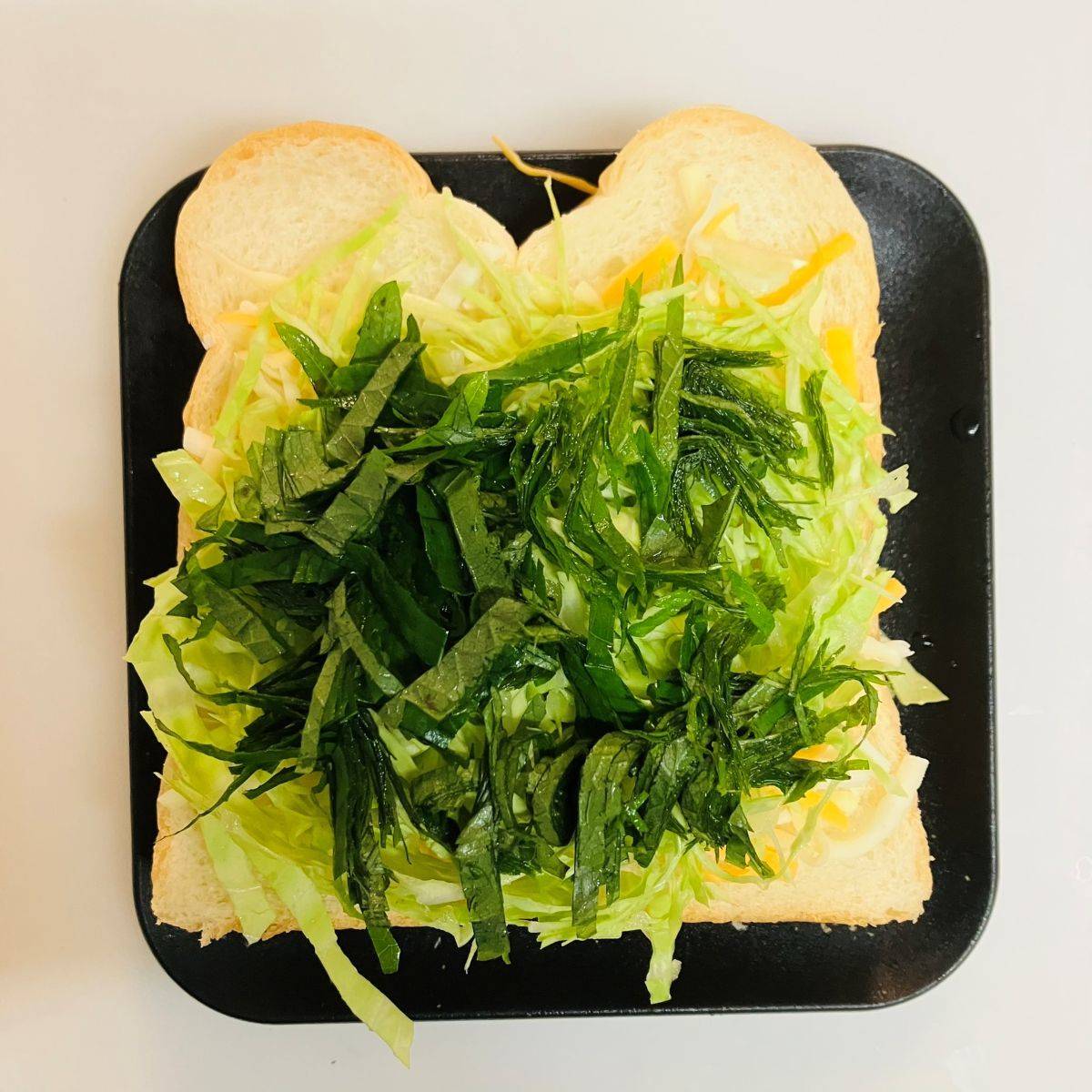 JAグループ公式の「シソとキャベツの焦げマヨ＆とろーりチーズトースト」のレシピ