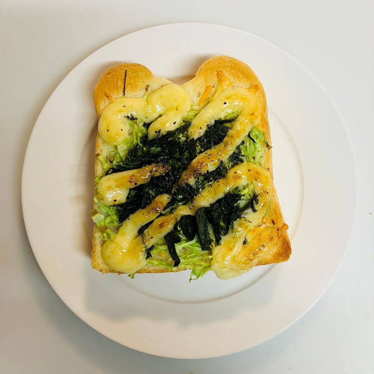 JAグループ公式の「シソとキャベツの焦げマヨ＆とろーりチーズトースト」のレシピ