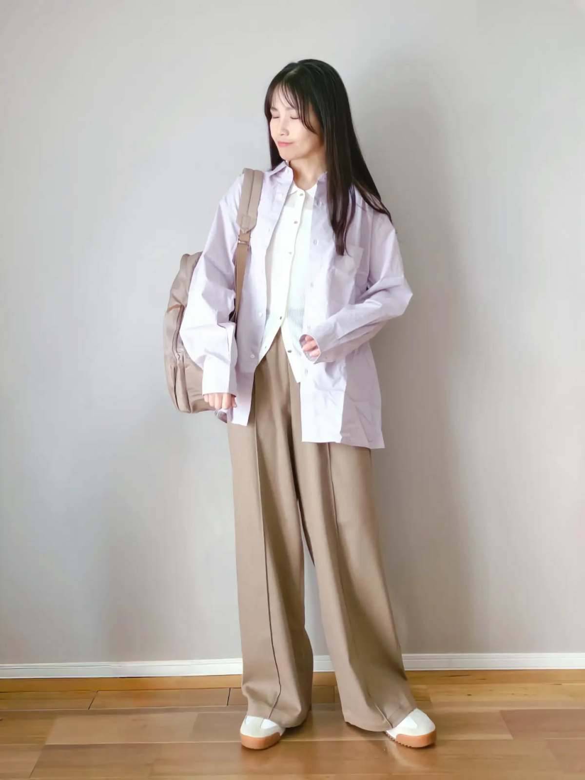 カーディガンの上に羽織る♡