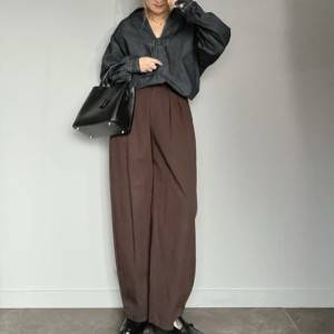 【2026年4月】とんでもなく垢抜ける……。大人のシャツコーデ5選