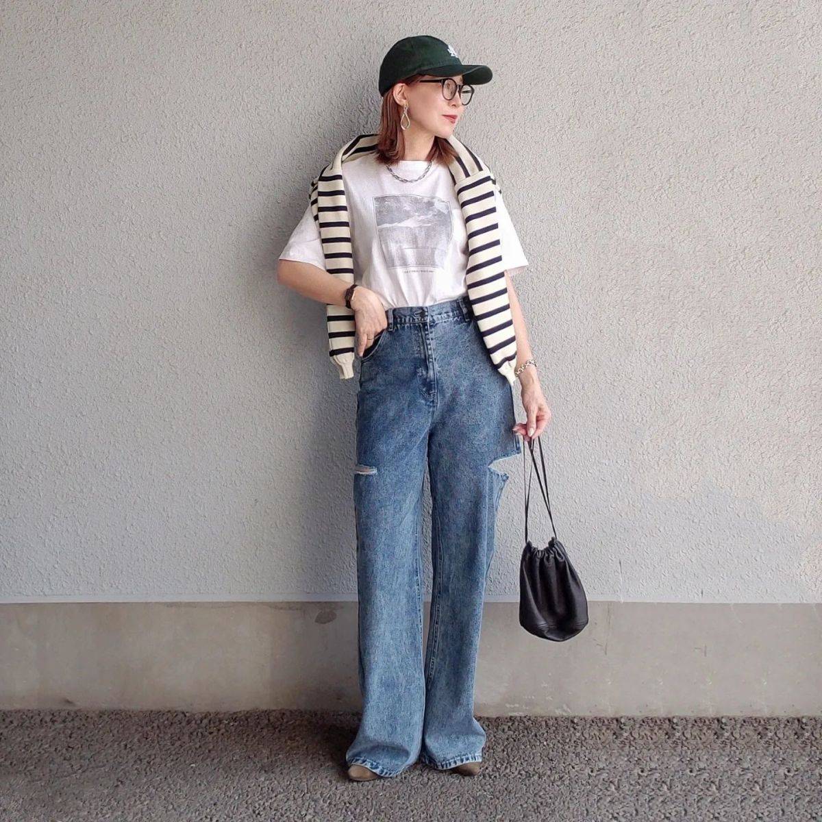 プリントTシャツ×ボーダー柄カーディガン