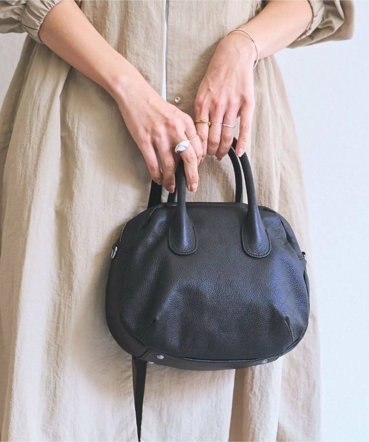 BEARDSLEY 《本革》ラウンドミニボストンバック