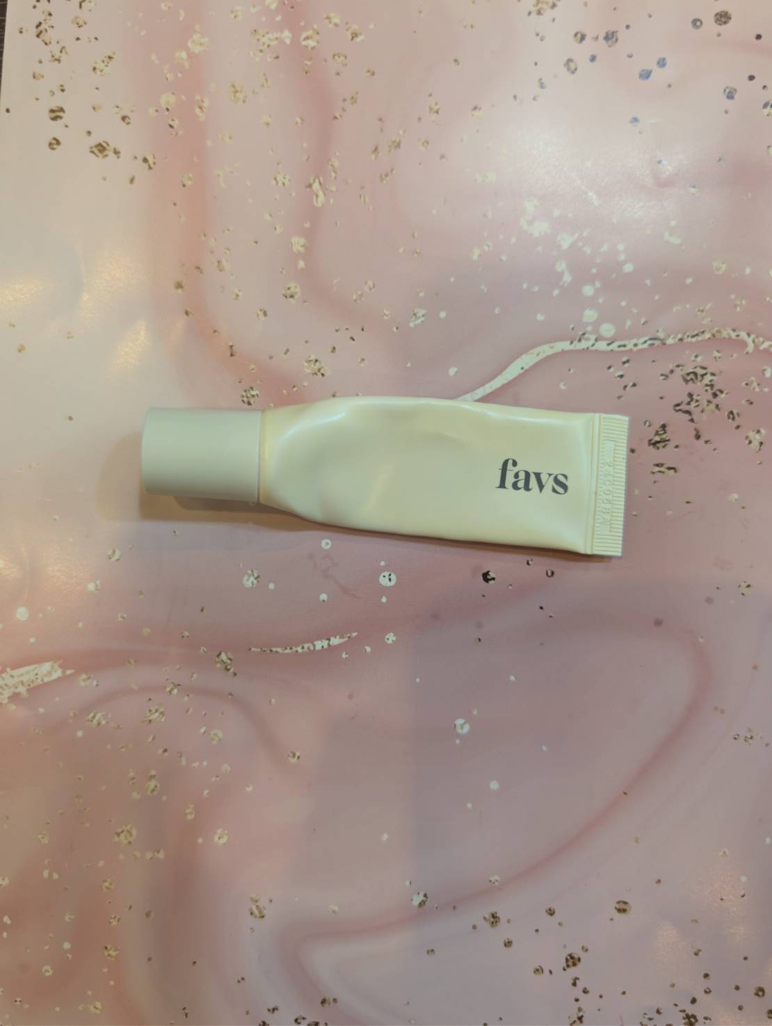 TREATMENT LIP SERUM