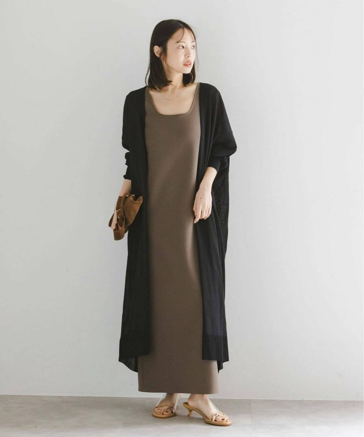 【40代の黒カーディガン】おすすめ夏コーデ