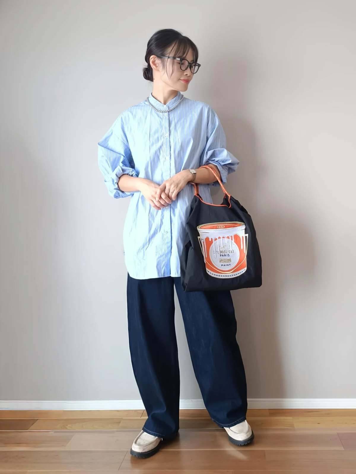 柄物バッグをアクセントに♡