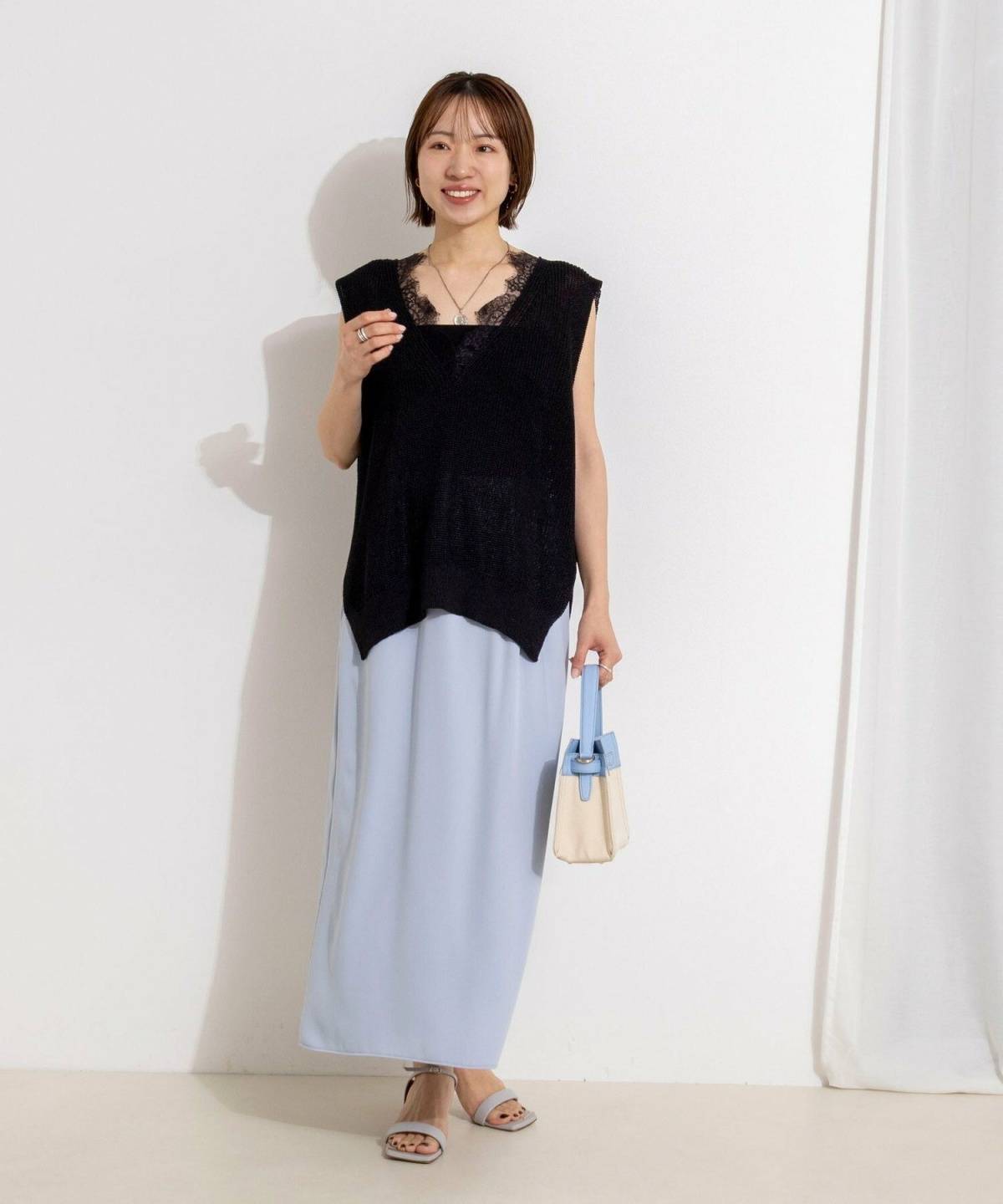 6月の沖縄コーデ サテンスカート