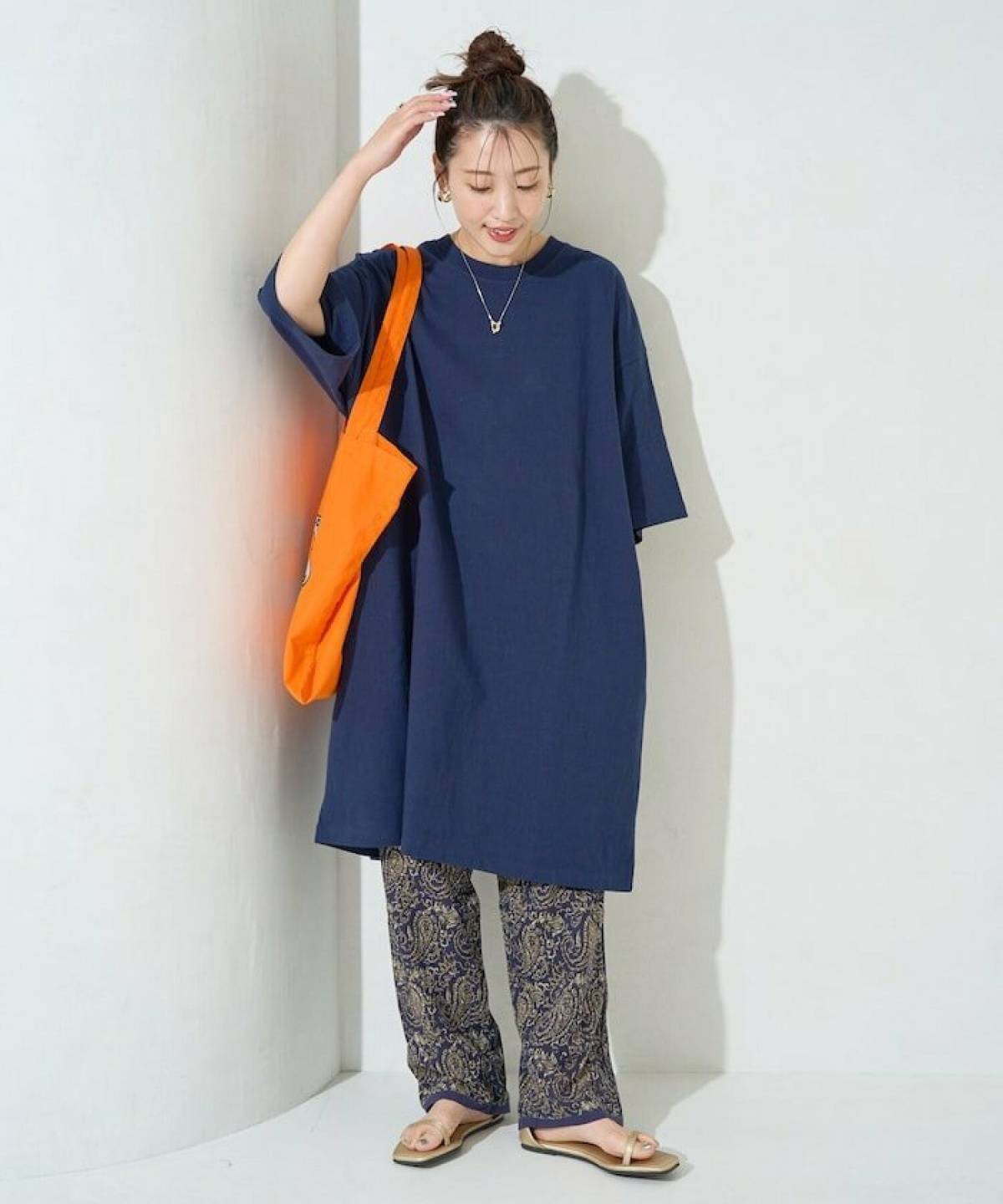 6月の沖縄コーデ 柄パンツ