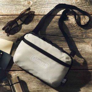 明日発売！【雑誌の付録】暑い季節にぴったり！背面メッシュが嬉しいColemanの「ショルダーバッグ」