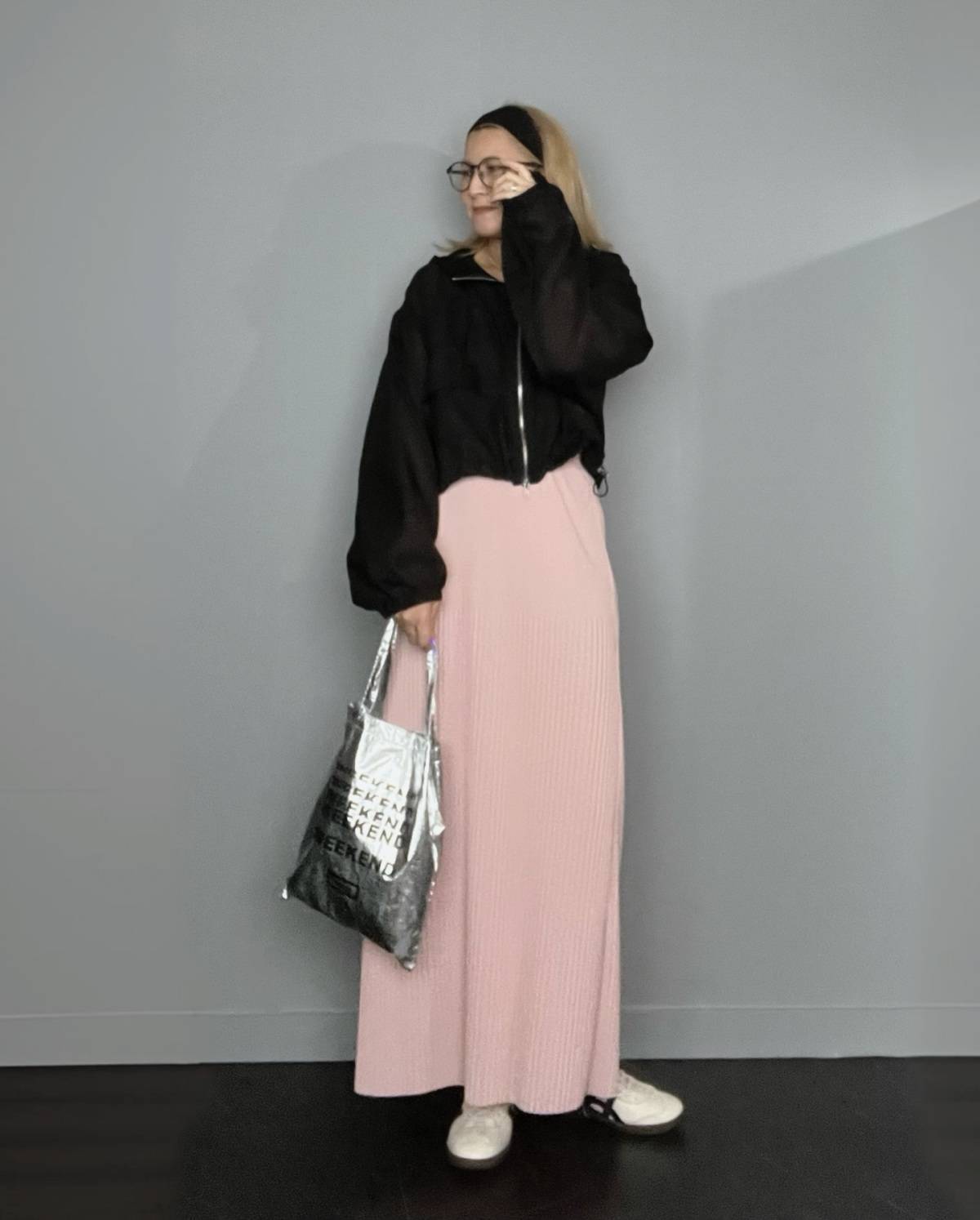 黒×ピンクの色合わせが◎