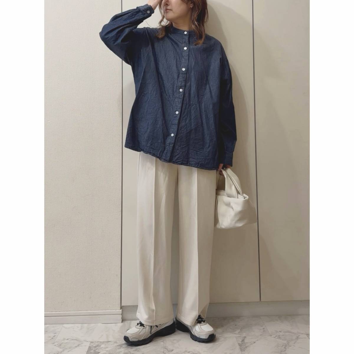 ネイビー×白の色合わせが◎