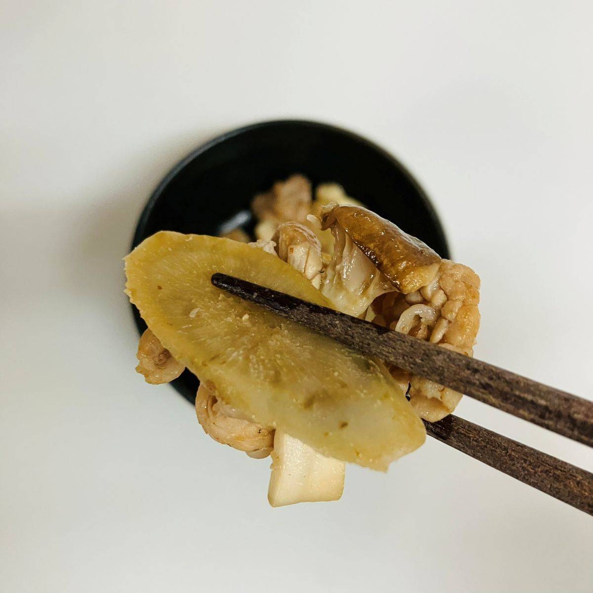 JAグループ公式の「さっぱり！ゴボウと豚肉とえのきの炒め物」のレシピ