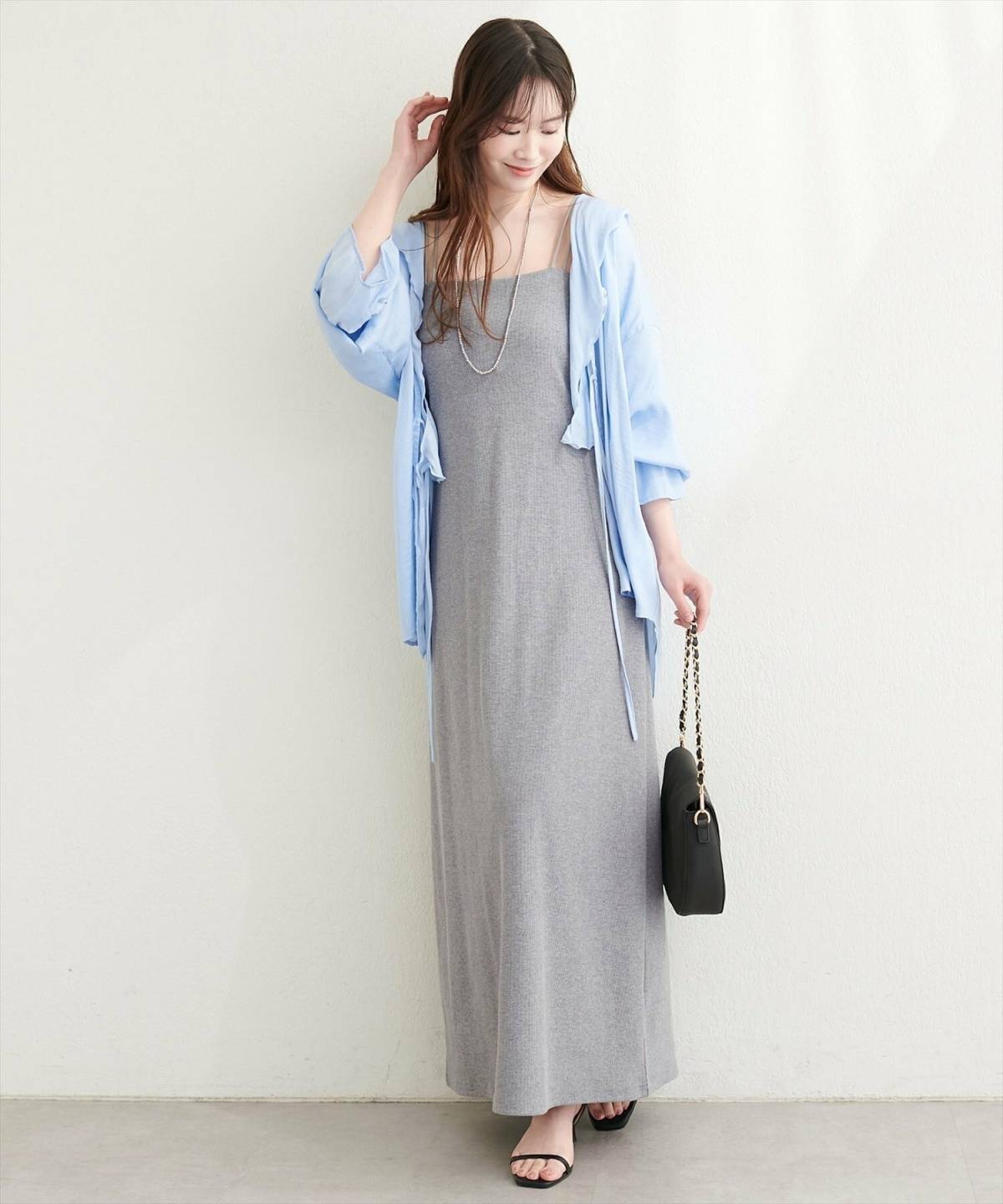10月の大阪 ワンピース×シャツコーデ